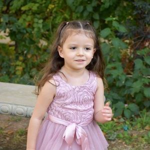 Meet your Posher, Becky